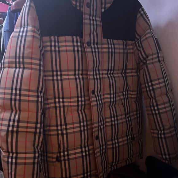 Burberry puff coat reversible